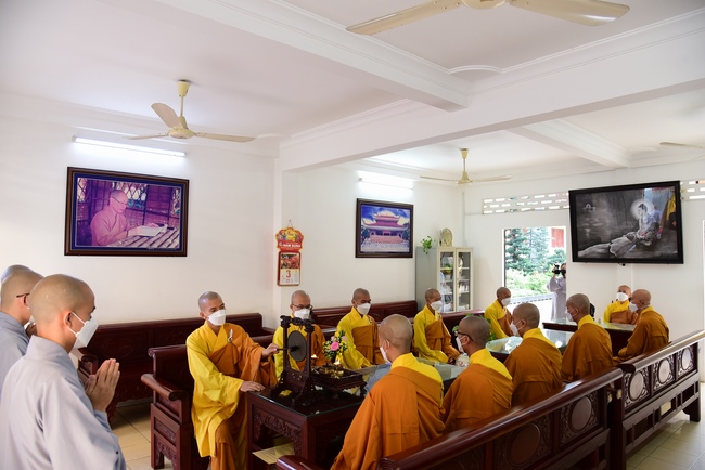 Lễ truyền giới Sa di Phương Trượng